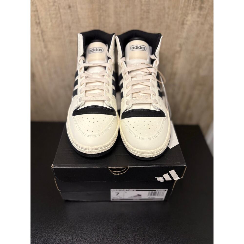 NEW SZ 7w - Adidas Woman's Break Start Mid (Wht/Blk) - Picture 3 of 4